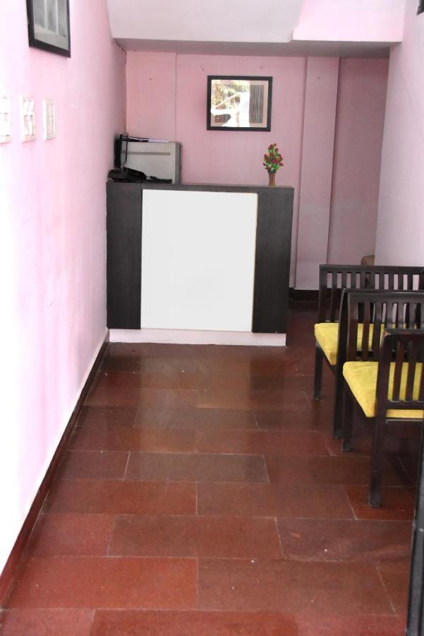 Aishwaryam Deshna Service Apartment Ambattur Madrás Exterior foto