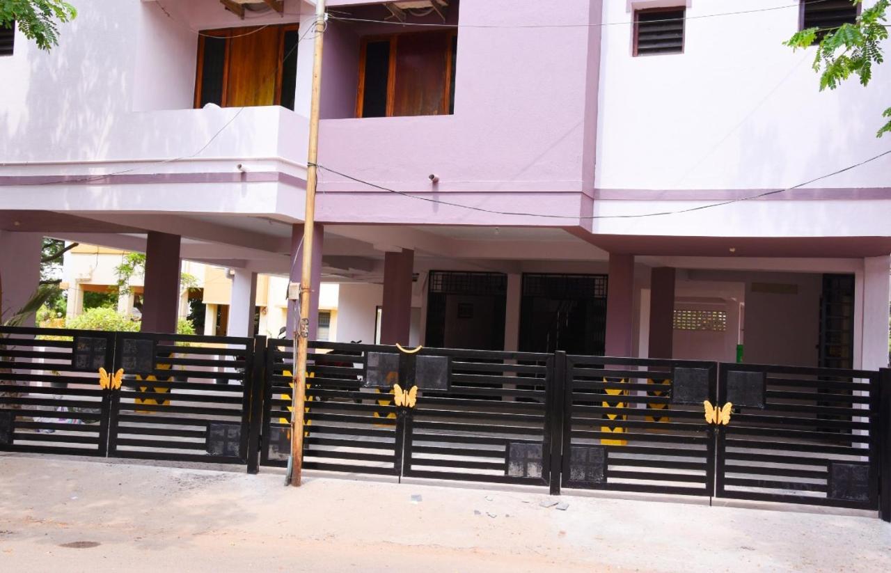 Aishwaryam Deshna Service Apartment Ambattur Madrás Exterior foto