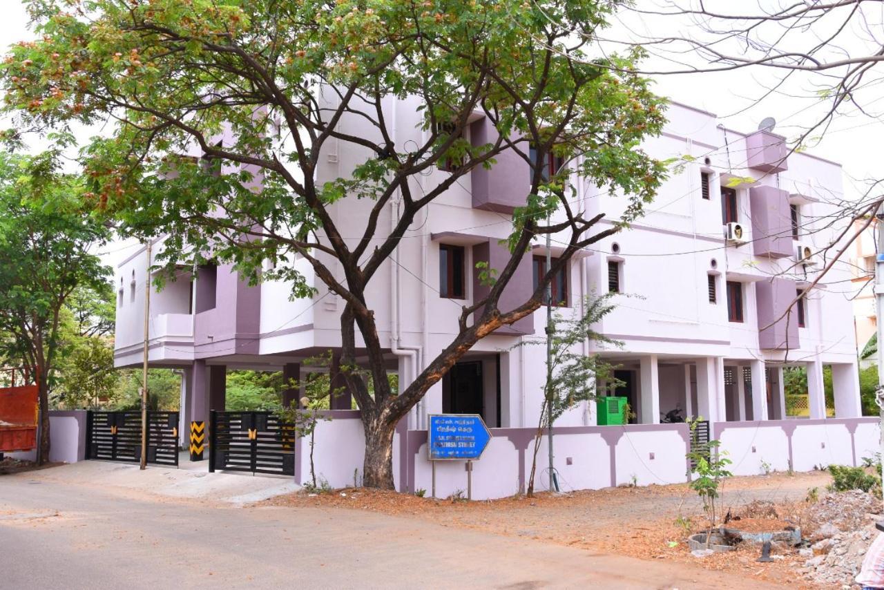 Aishwaryam Deshna Service Apartment Ambattur Madrás Exterior foto